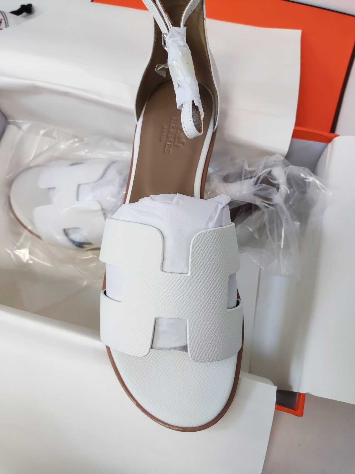 Buty, sandaly damskie Louis Vuitton  w pudełku od reki Skora