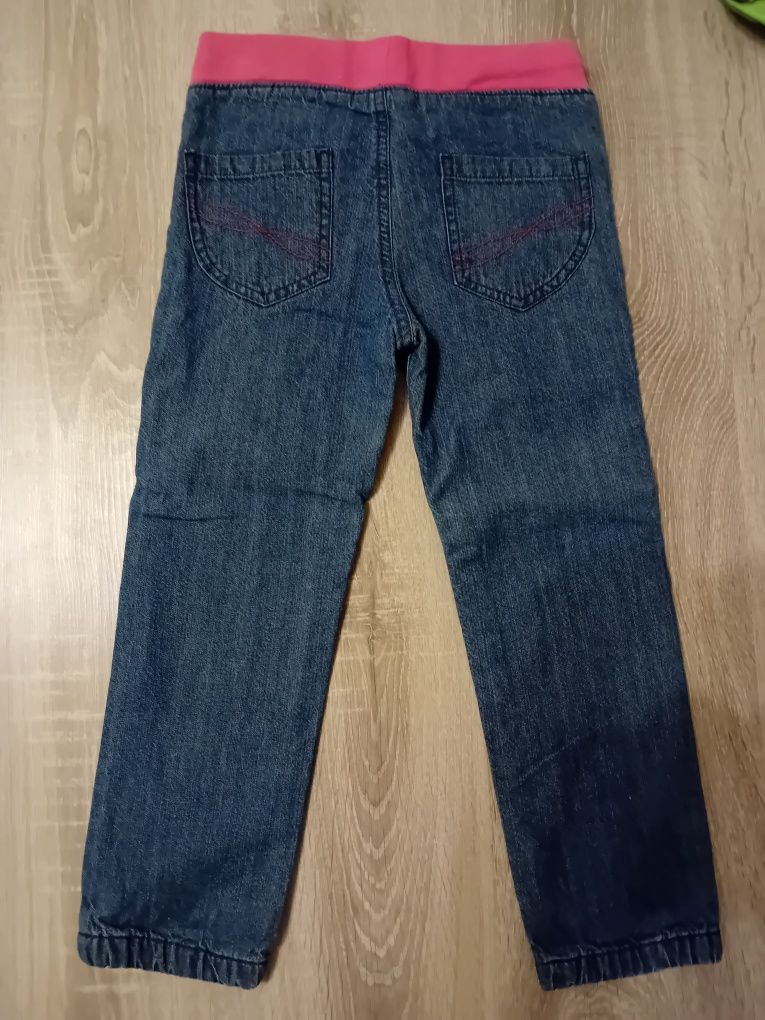 Spodnie jeansowe dla dziewczynki. Rozmiar 110/116cm