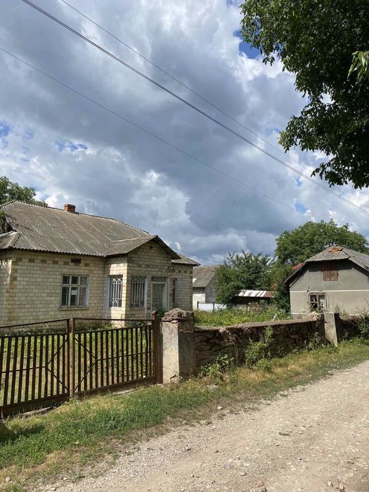 Будинок с. Шутроминці