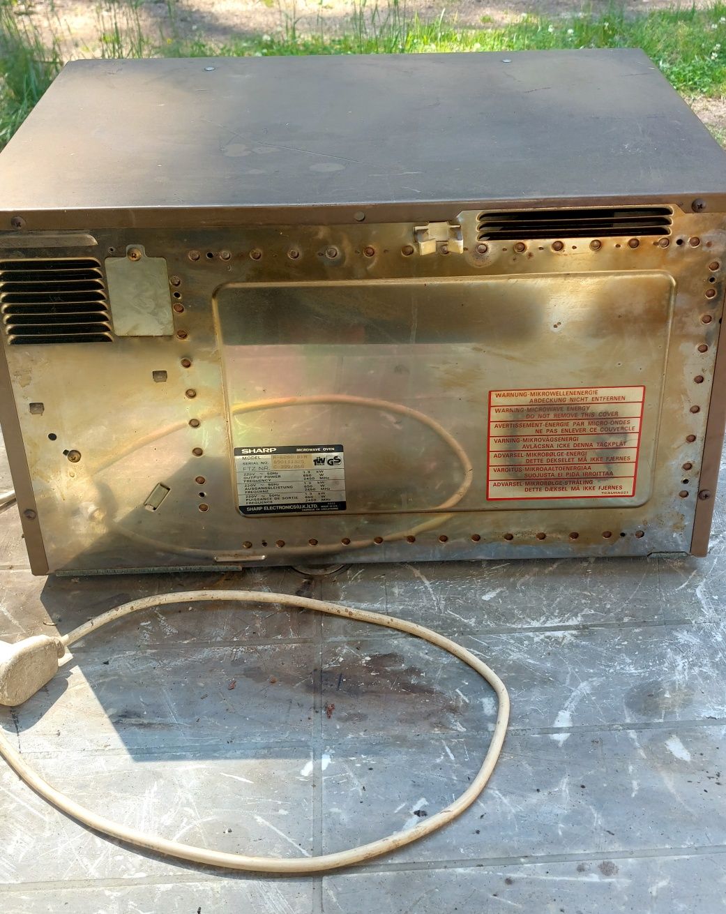 kuchenka mikrofalowąla Sharp R-6280