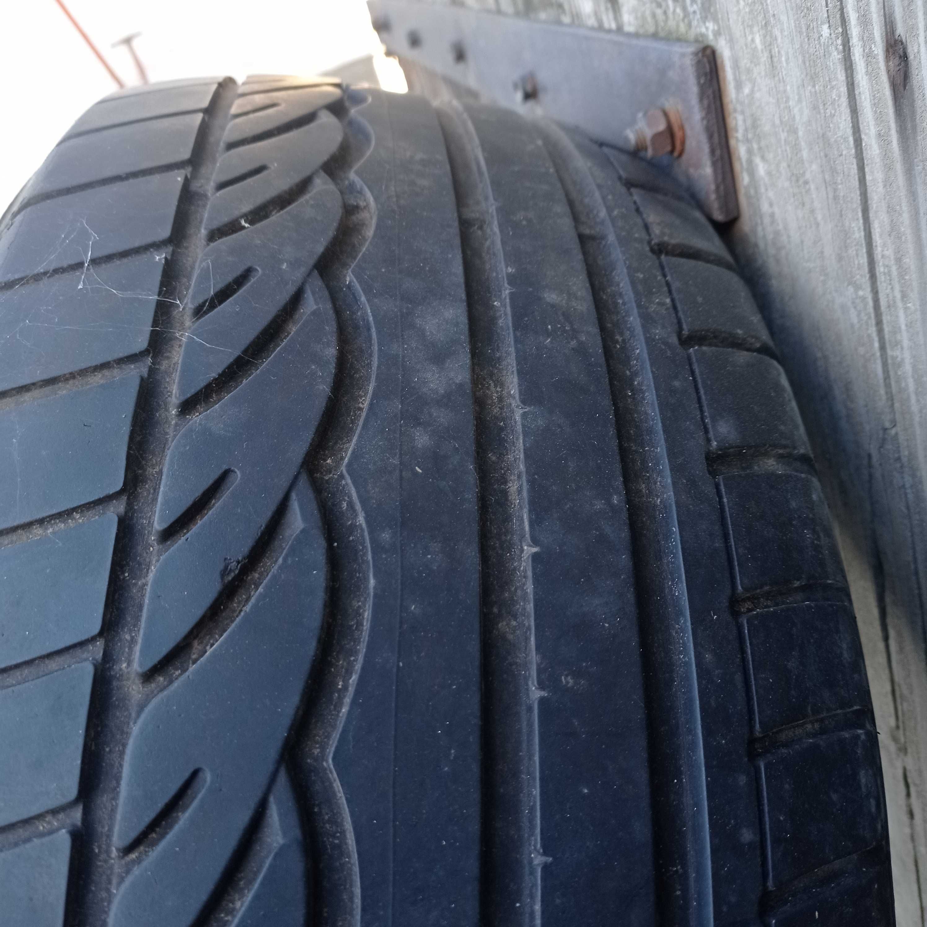 Para opon 235/55 R17
