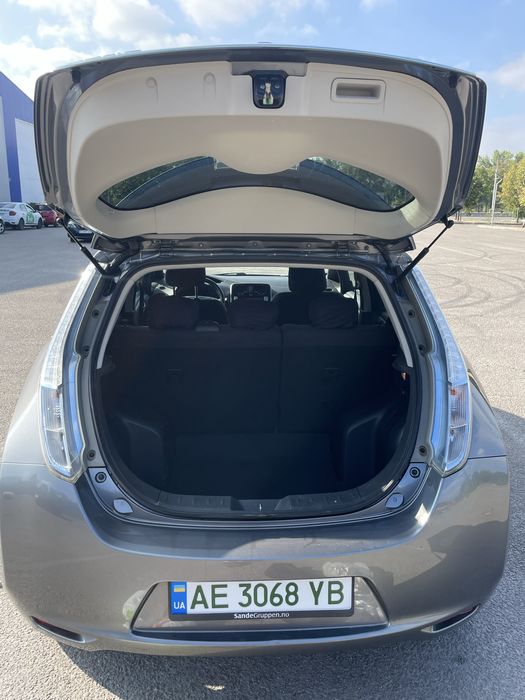 Аренда Nissan Leaf (110-130km)понедельно 4200грн, помесячно 16000грн