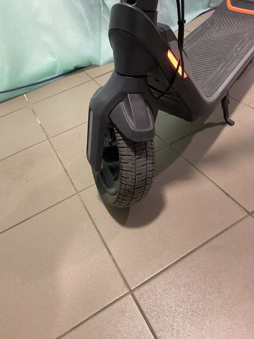 Електросамокат Segwey Ninebot P65E