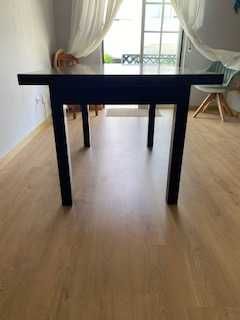 Mesa de jantar em Mogno maciço