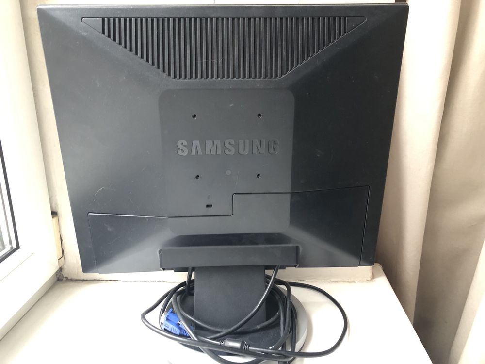 Монітор 19" Samsung SyncMaster 930BF (VGA+DVI) - в идеальному стані