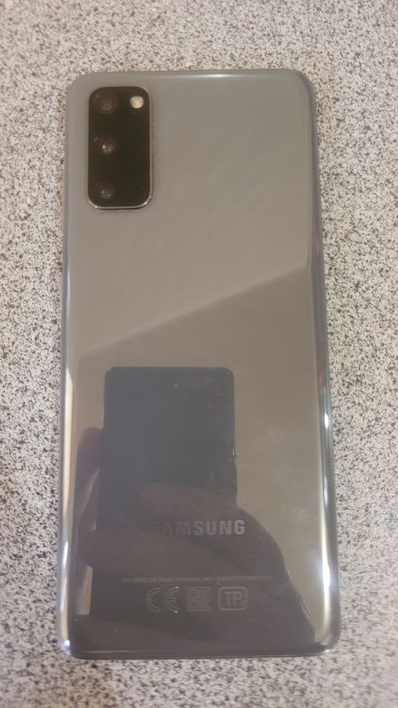 Samsung Galaxy S20 G980F 8/128gb