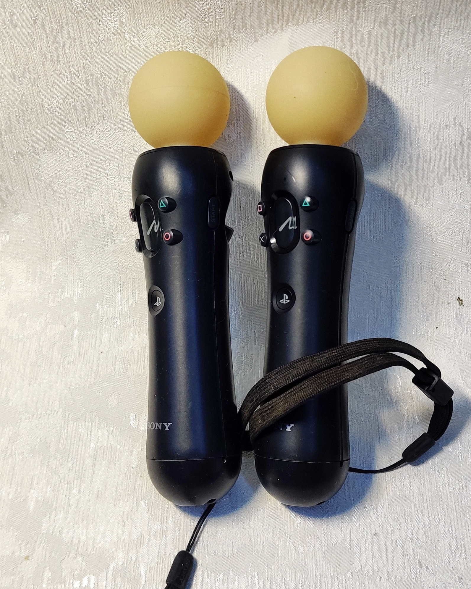 Игровой манипулятор Sony Move Motion Controller cech-zcm1e  2шт б.у.