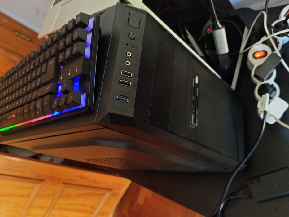 PC Torre Gamer i7 8550U Modificado

Conta com

Intel i7 8550U Vpro
Ram