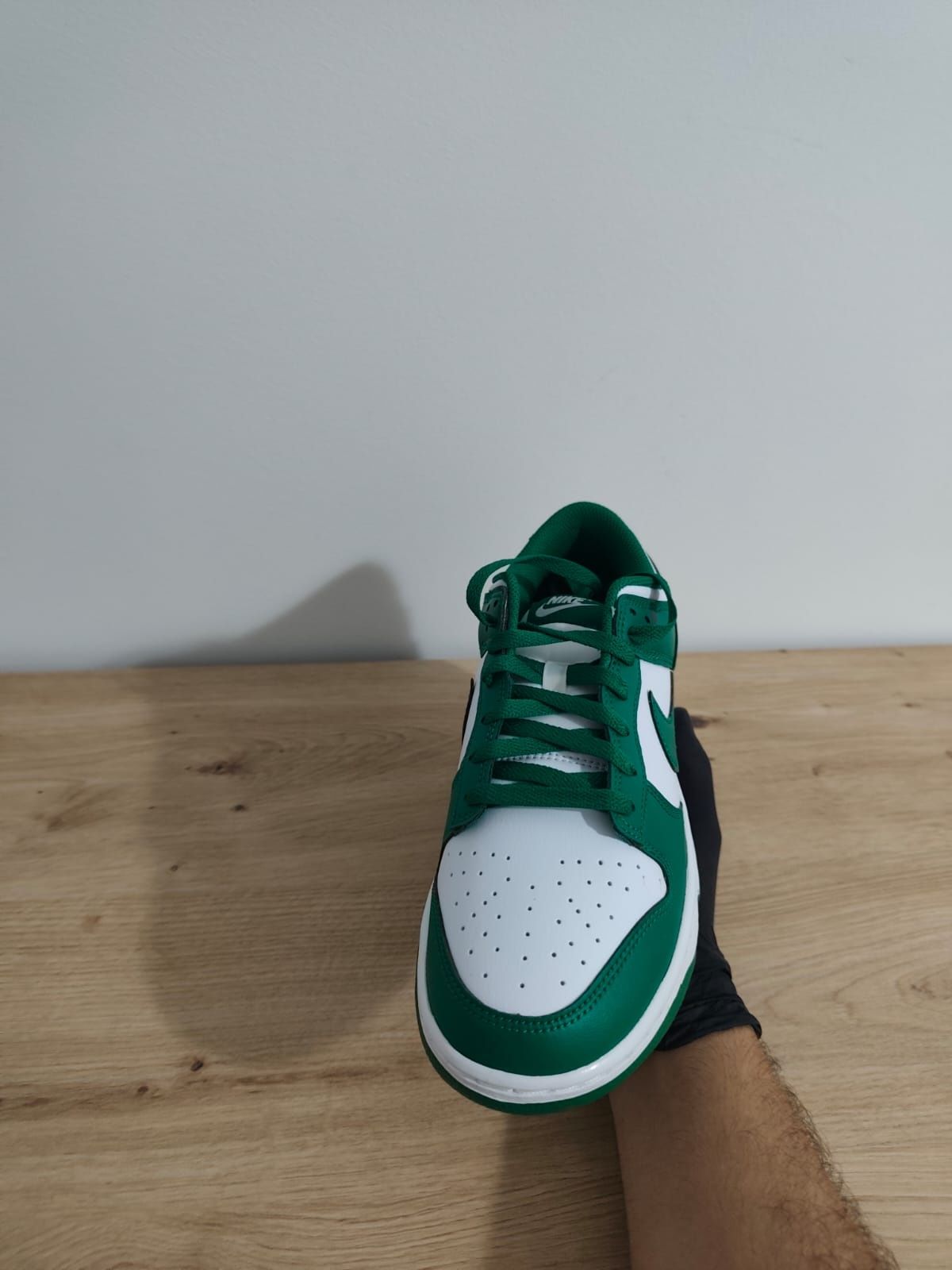 Nike dunk green and white