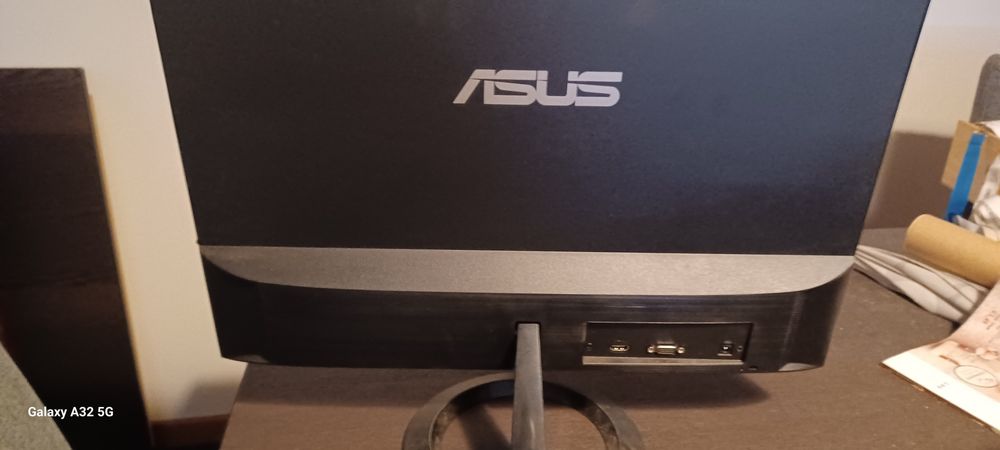 Monitor Asus 23' slim