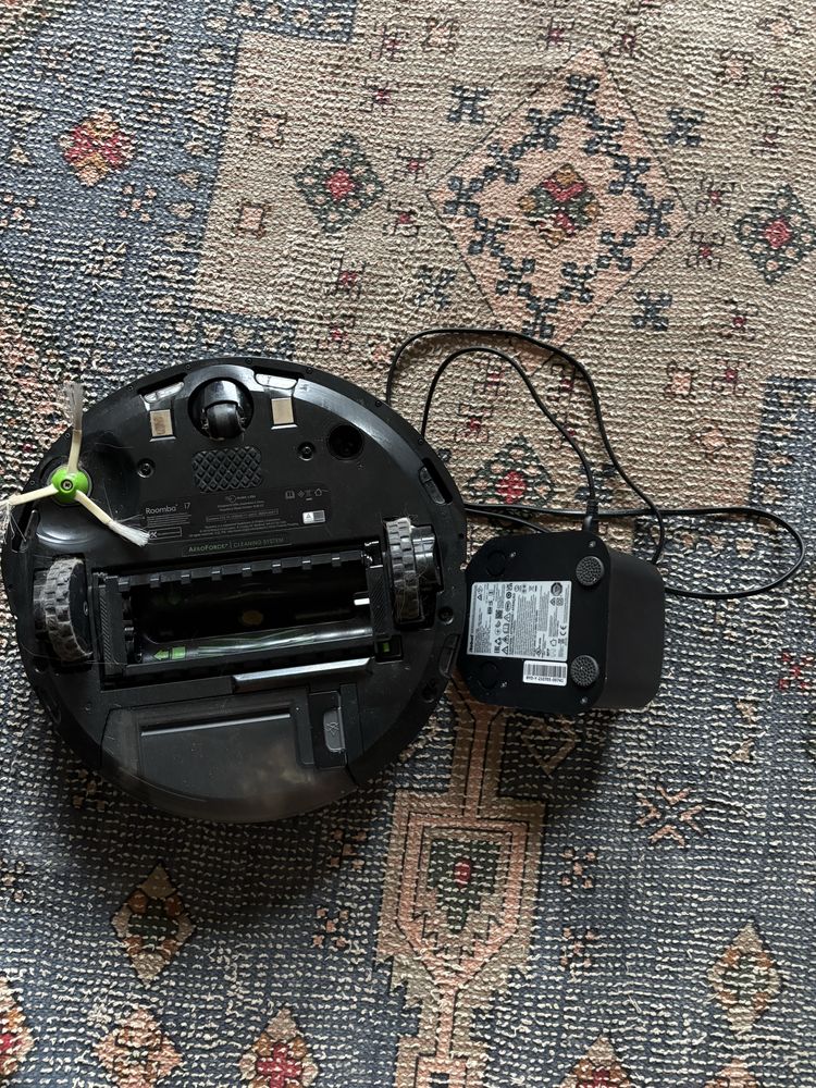 iRobot Roomba i7 na części