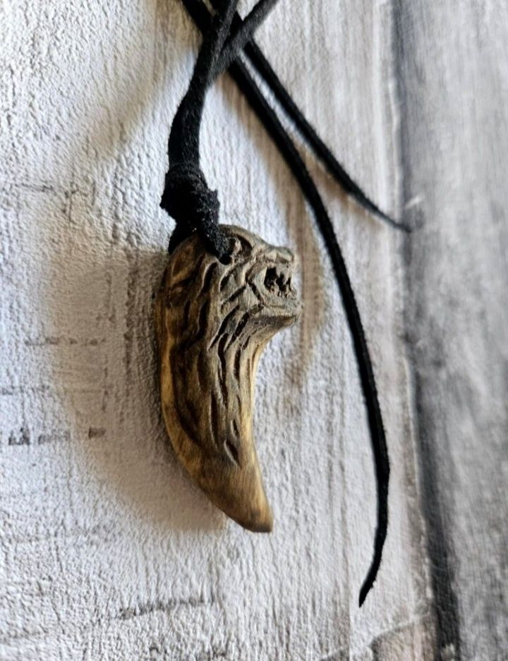 Duży wisior skandynawski wilk Fenrir kieł wikingów amulet talizman XL