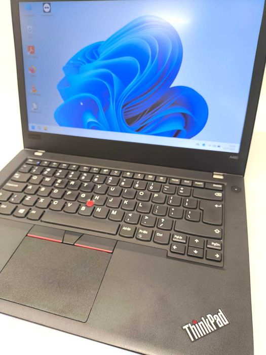 Laptop LENOVO 14" AMD Ryzen 5 PRO 16GB 256GB SSD FHD Win11 PRO FV23%