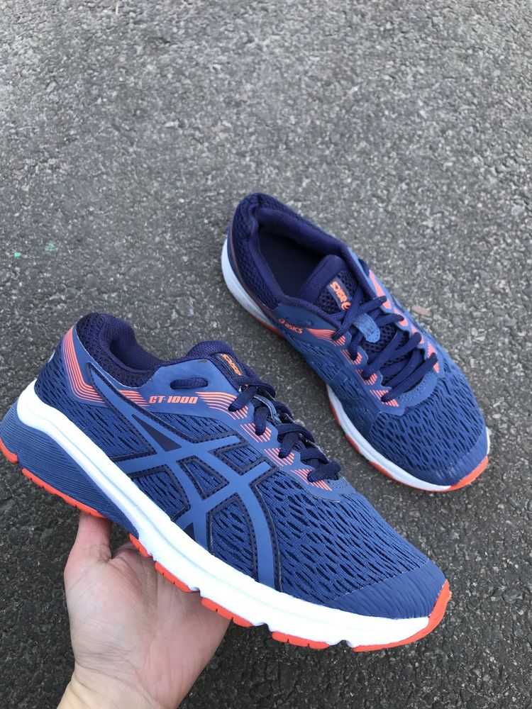 Кросівки Asics p.38 оригінал