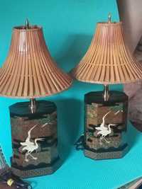 dwie lampki stojące w stylu chińskim