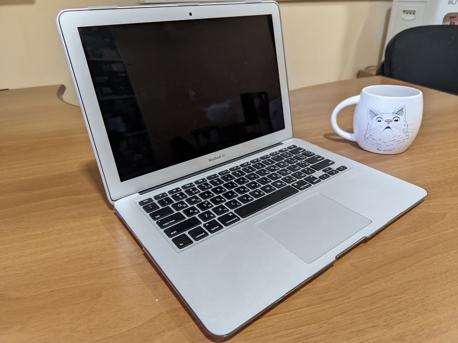 Купити Ноутбук Apple MacBook Air 13 a1466, i5/8gb/128gb Васильків