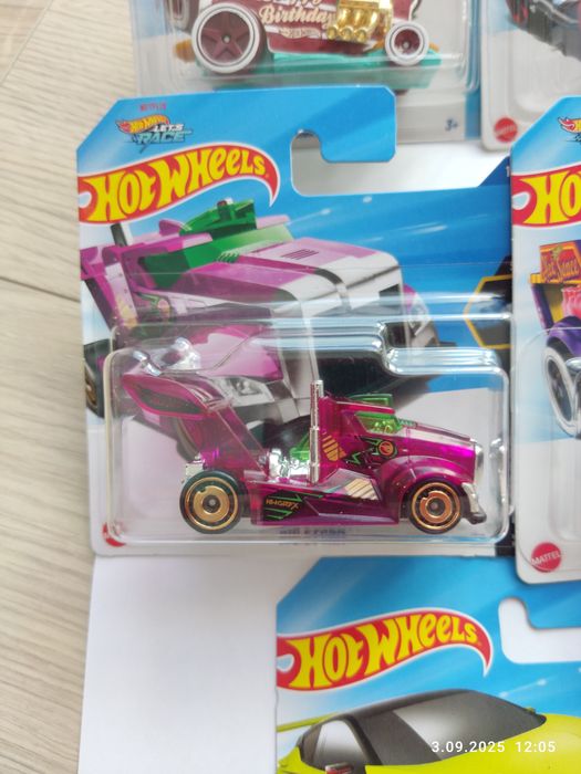 Hot wheels th zestaw 5szt