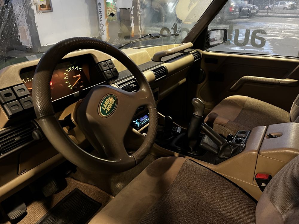 Land Rover Discovery 200