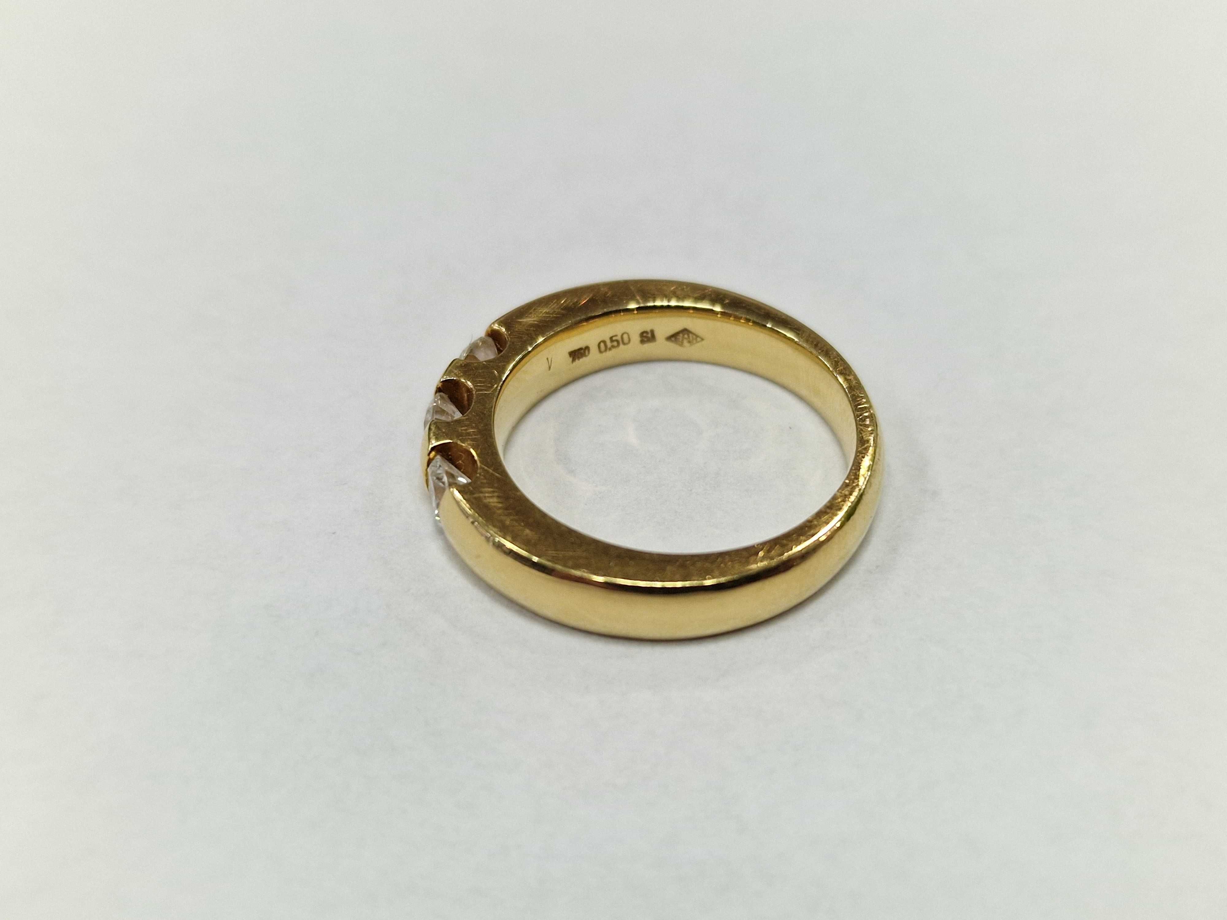Złoty pierścionek/ obrączka/ 750/ 9.02 gram/ R14/ 0.50 CT/ XX wiek