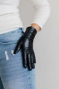 Рукавички шкіряні подовжені/зима/ р.8(м) чорні-сатин