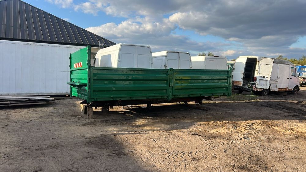 Wywrot kiper 3-stronny z Mana 5,20 x 2,50 m.