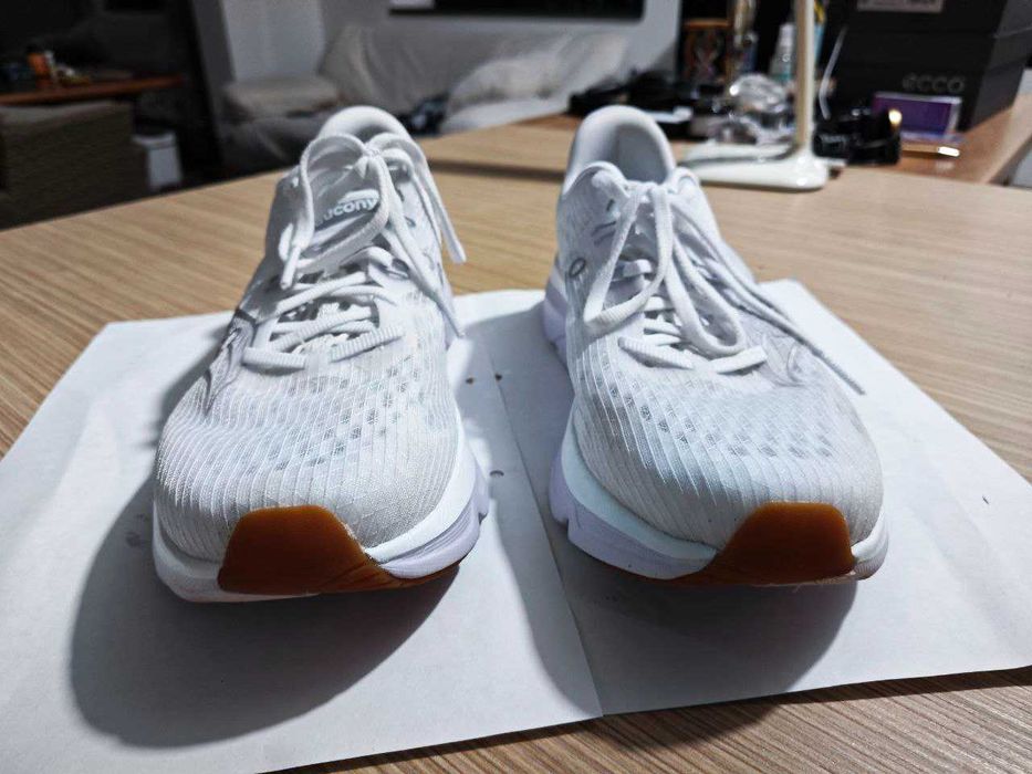 Кросівки Saucony Kinvara 16 Розмір: Ч: US 8.5 / Ж: US 10 / 265 см