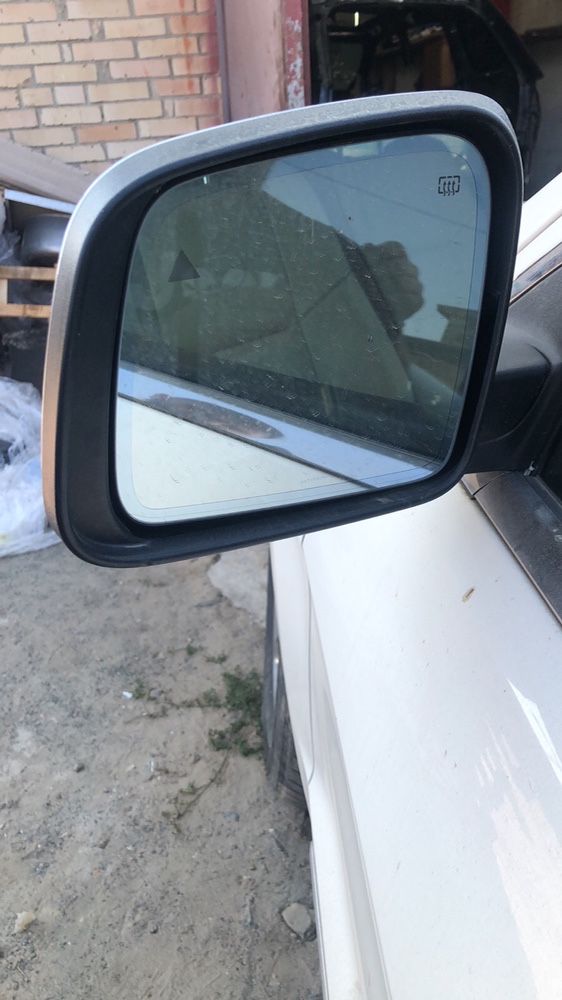 Разборка запчасти Jeep Grand Cherokee wk2
