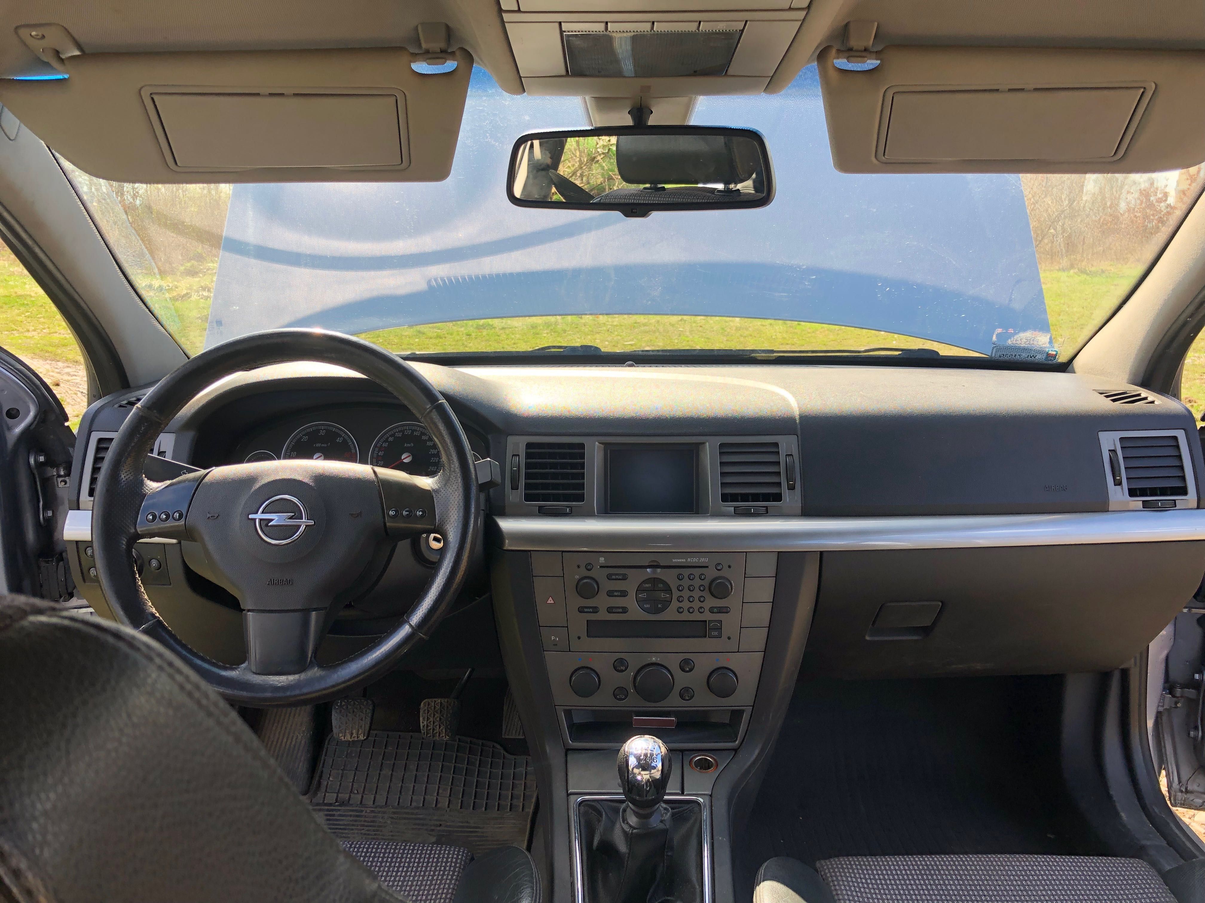 Продам Opel Signum