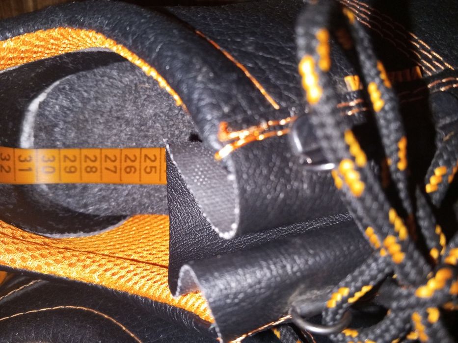 Рабочие ботинки 46 размер, 30.5 см стелька,