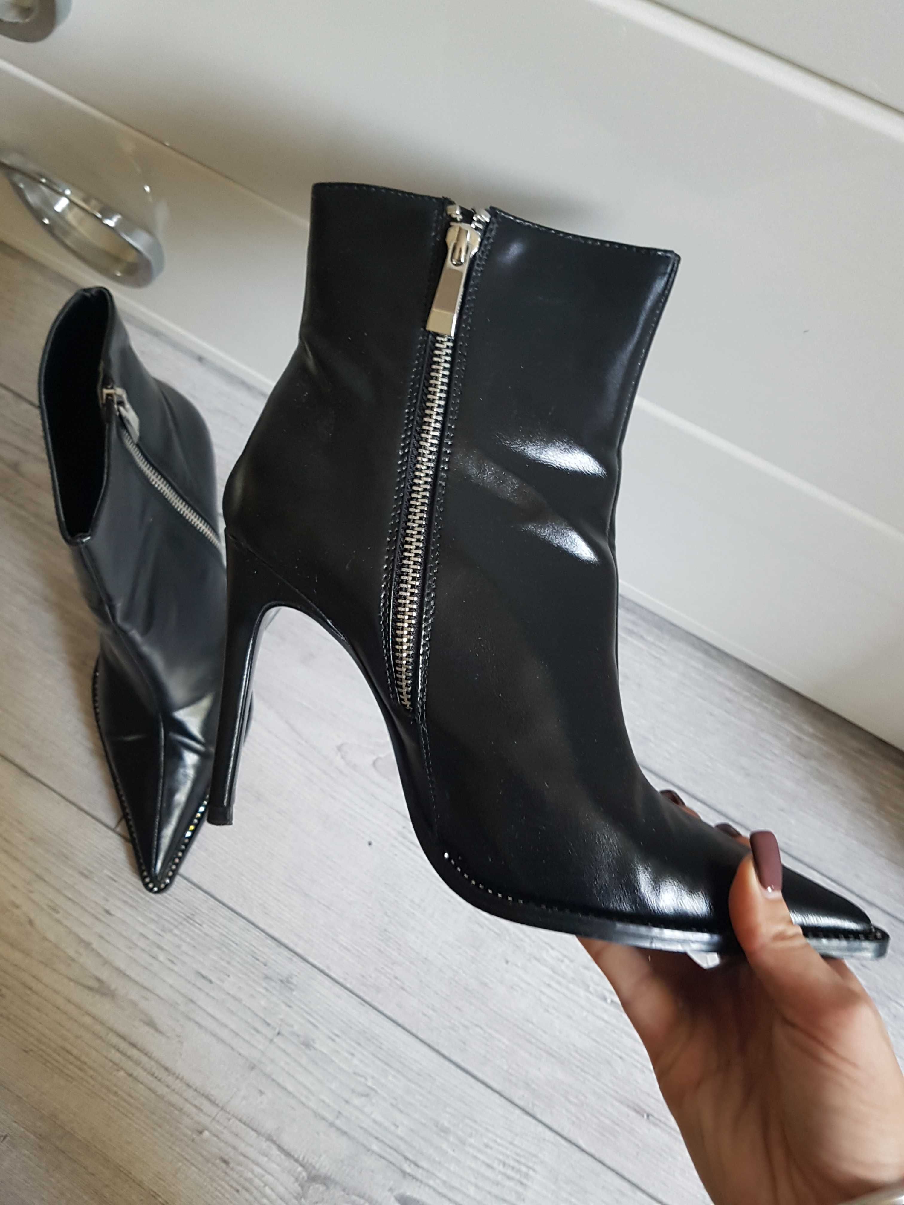 Zara Czarne botki na szpilce z cyrkoniami 38