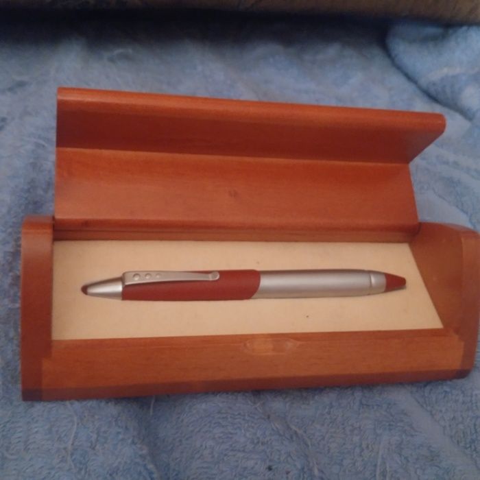Подарочная ручка