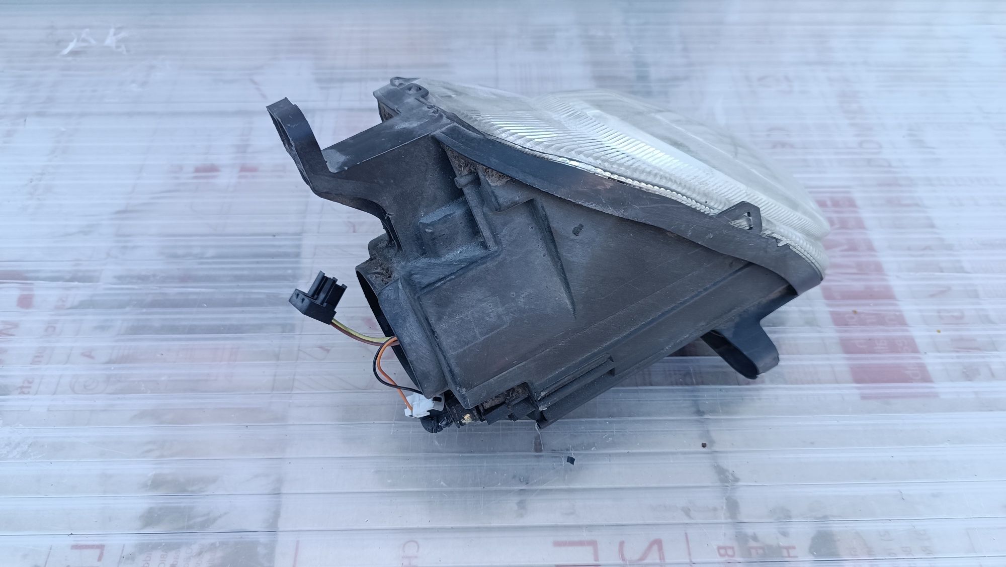 Vendo farol de nevoeiro direito de Fiat 500 ano 2015/20