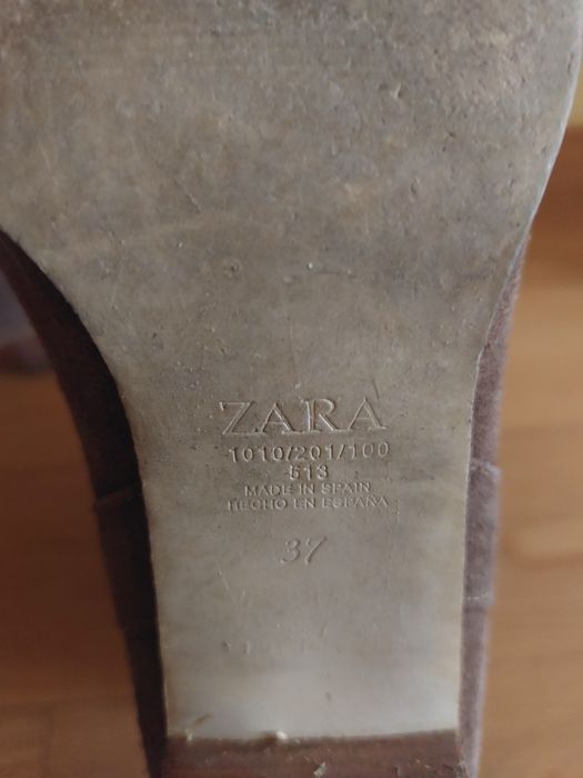 Botas castanhas Zara