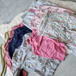 Zestaw ubranek dla dziewczynki r. 122 bluzki bluzy legginsy dresy 8 sz