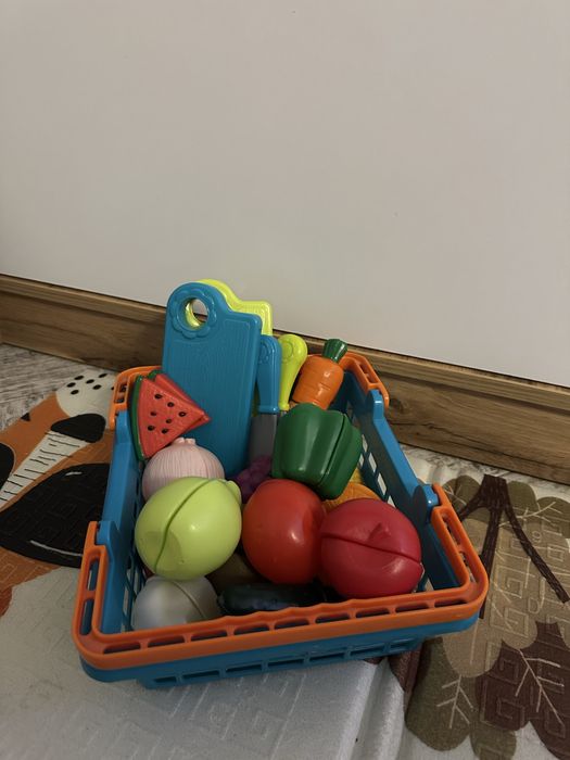 Овочі та фрукти на липучках Battat