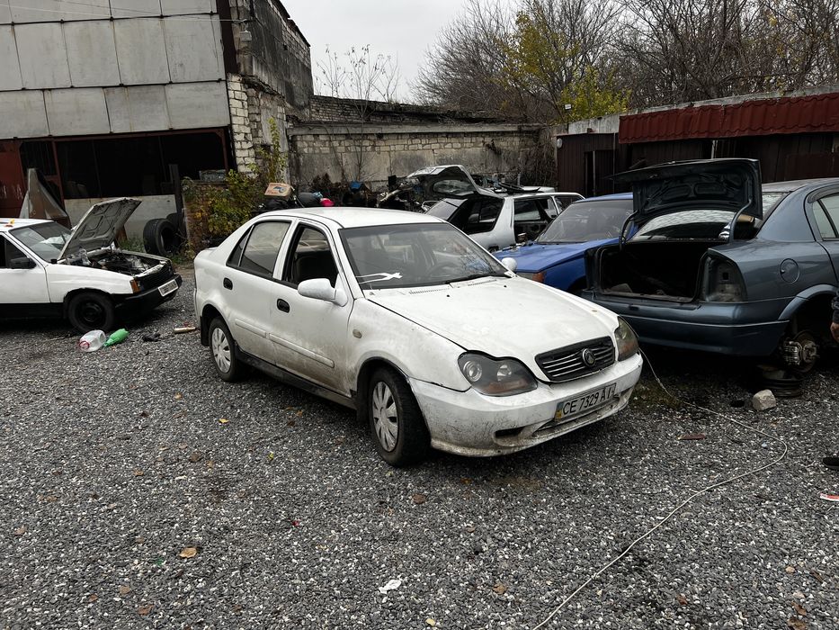 Розбираю джили ск есть все отправка почтой