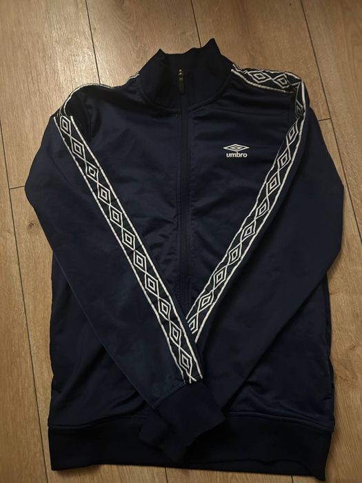 Олімпійка Umbro в ідеальному стані розмір m