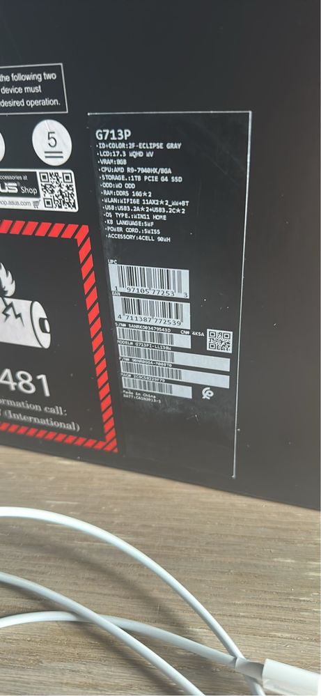 Laptop Asus Rog Strix G17 240Hz/RTX4070/32GB/2k/7940HX+SSD 2TB+Mysz