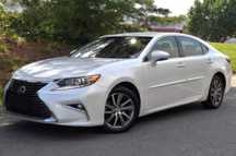 2018 Lexus ES 300h