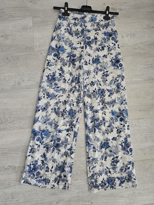 Spodnie dziewczęce rozmiar 146 152 Szeroka nogawka XS jak nowe