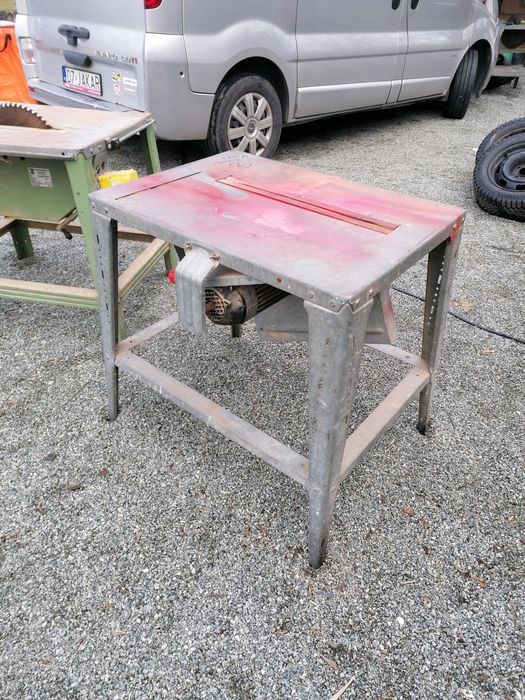 (1)Cyrkularka krajzega piła stołowa 220v 2.3 kw silnik jamnik