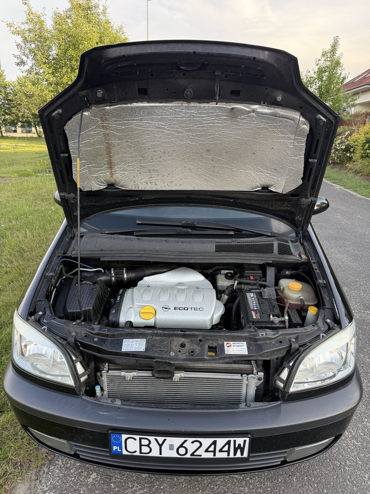 Zafira 1,8 benz z Niemiec 7 miejsc 0 rdzy 100% serwis hak