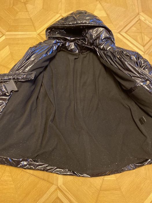 Стильная чёрная зимняя дутая куртка лак зимова курточка зима с поясом