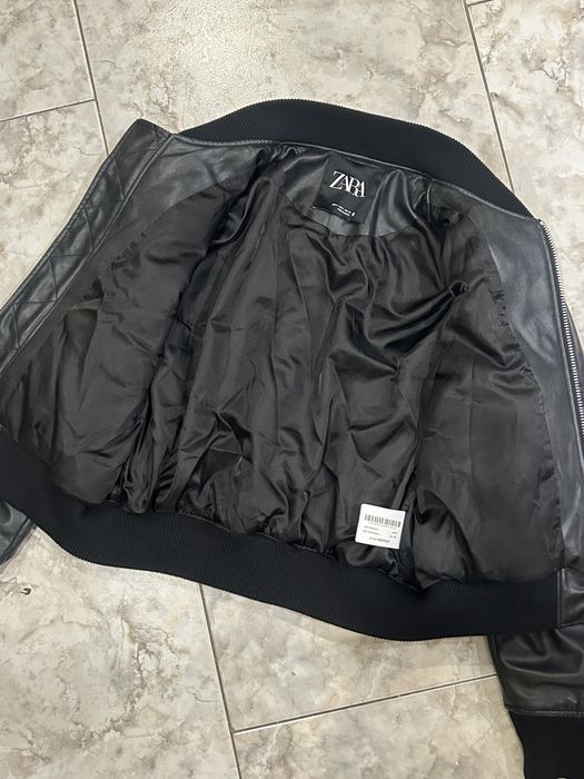 Куртка бомбер zara з екошкіри утеплена