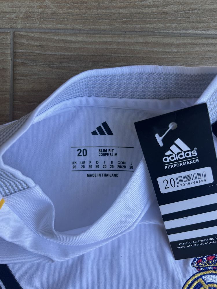 Conjunto criança Real Madrid PRINCIPAL 25/26