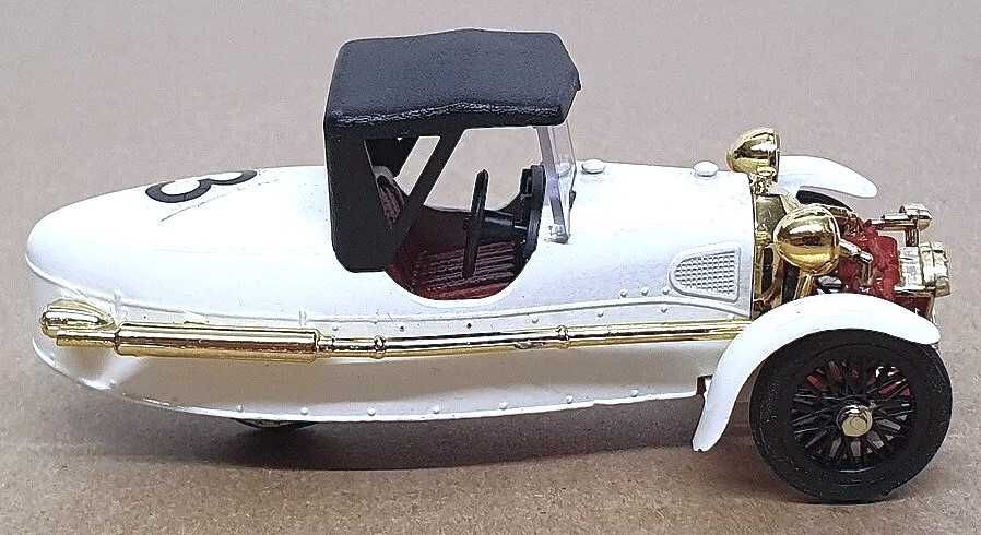 Brumm 1/43 Scale Model Car LE1 - 1933 Morgan Super Sport - white