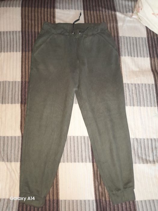 Продам на 52  розмір!