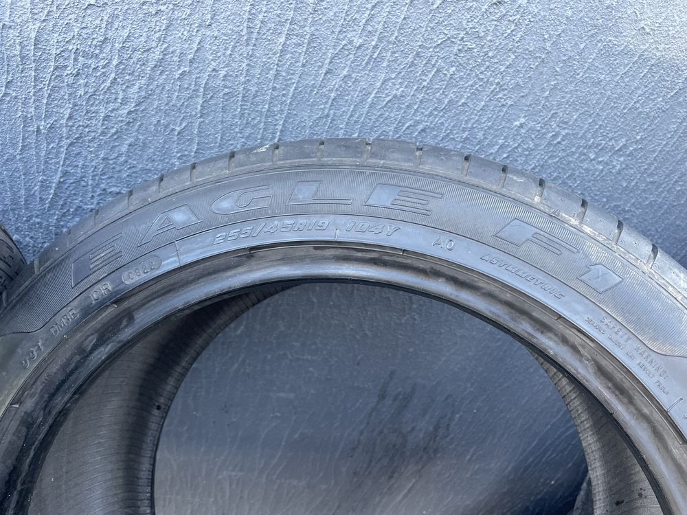 Шини, резина літня 255/45 r19 Goodyear