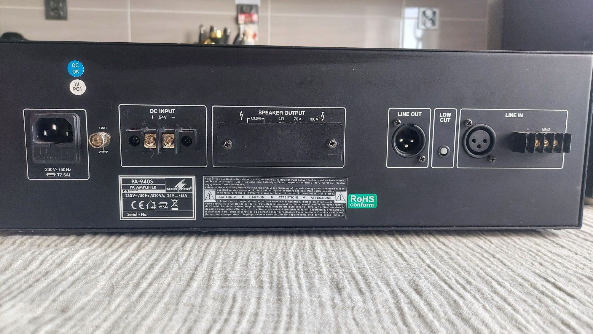Wzmacniacz mocy Monacor PA-940S.
