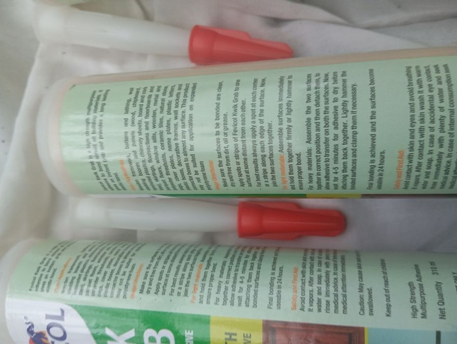 Высокопрочный многоцелевой строительный клей 3 флакона.